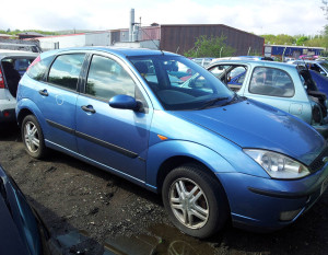 Ford Focus Zetec breaking parts 2002