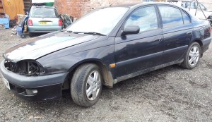 Toyota Avensis CDX breaking