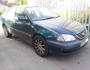 Toyota Avensis SR Breakers