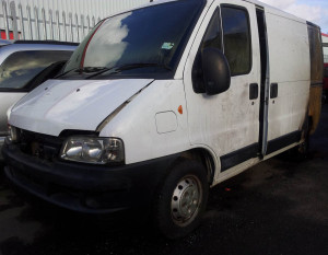 Peugeot Boxer van breaking parts spares