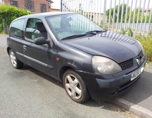 Renault Clio Authentique breaking parts