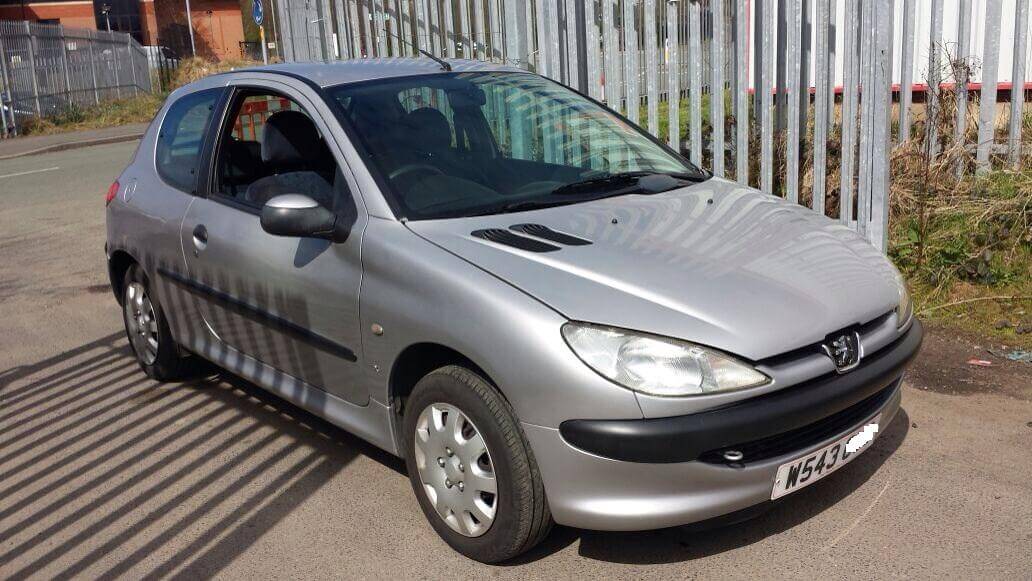 Peugeot 206 breaking parts automatic