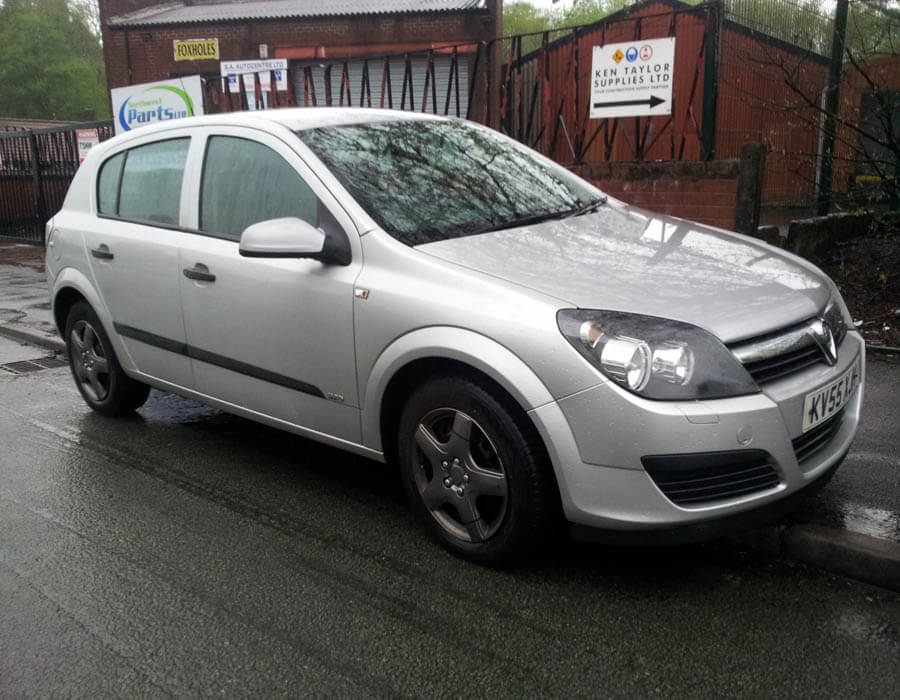 Vauxhall Astra Life bumper-front