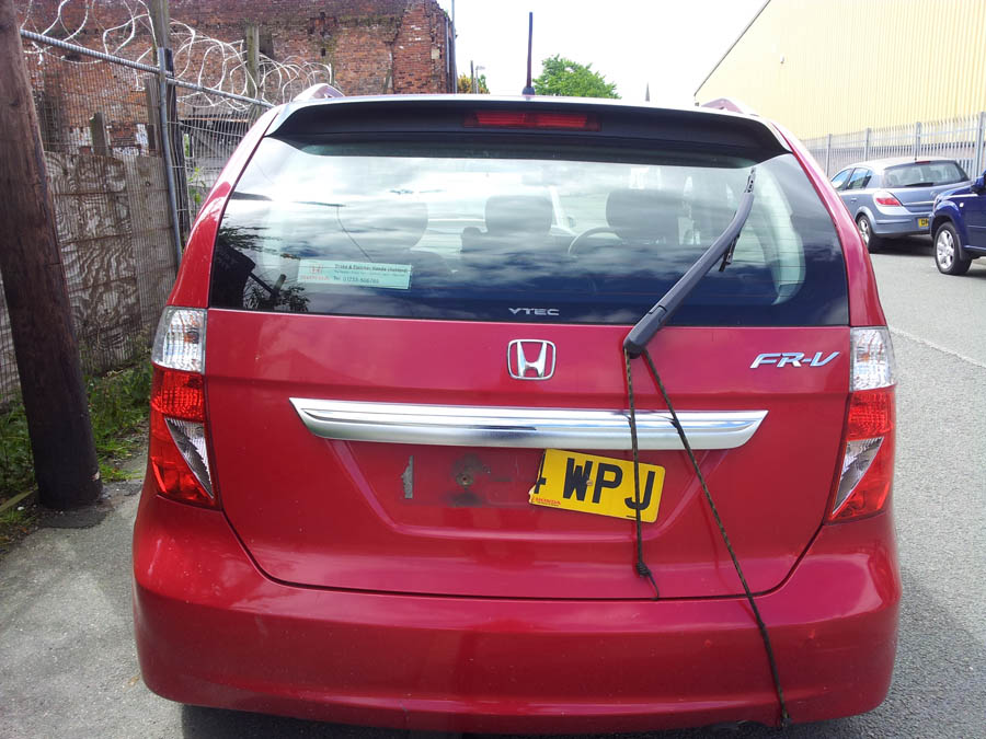 Honda FRV I-VTEC SE boot-switch