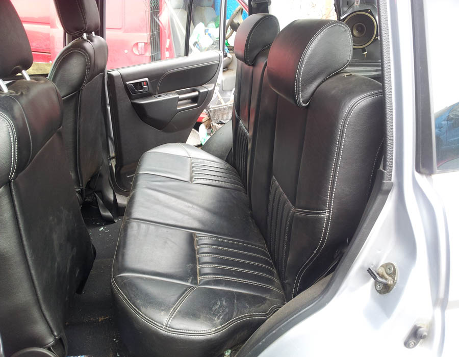 Mitsubishi Shogun Pinin seat-base