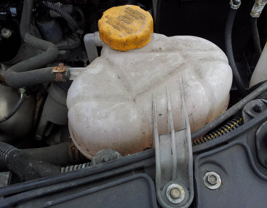 Vauxhall Corsa Design expansion-tank