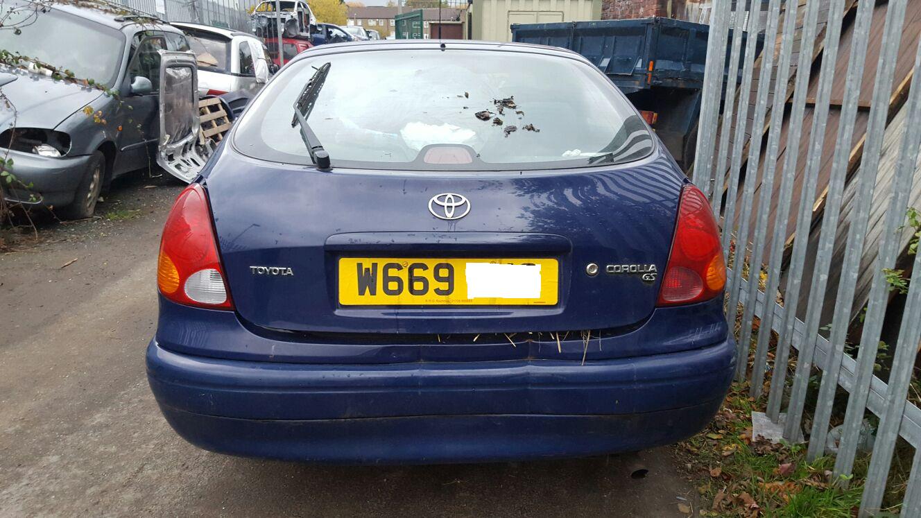 Toyota Corolla Breaking Parts Spares MK8 1.6 Petrol 2000