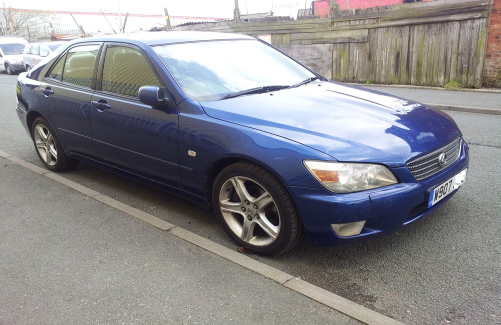 Lexus IS 200 SE Door check strap driver side rear