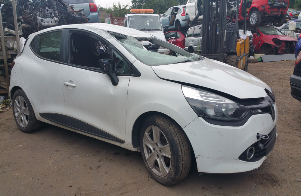 Renault Clio MK4 Breaking Parts 899CC Expression Plus 2014