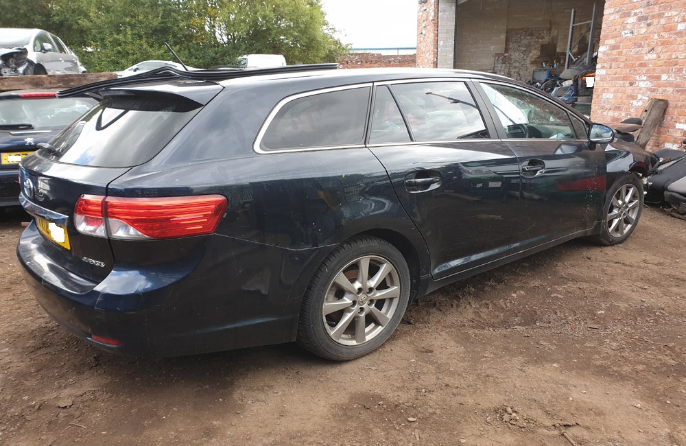 Toyota Avensis T4 D4D Axle beam