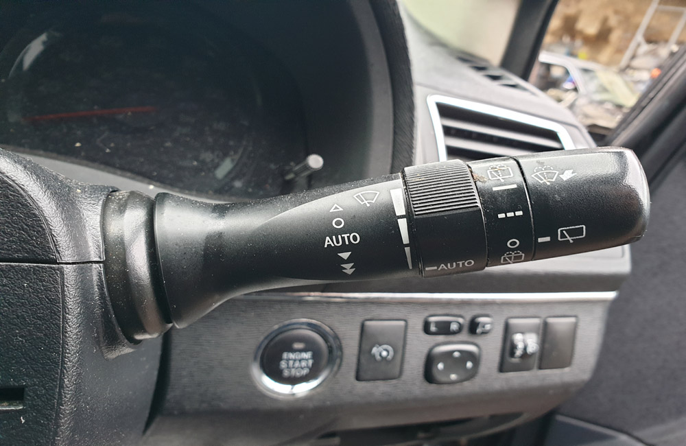 Toyota Avensis T4 D4D Wiper stalk switch