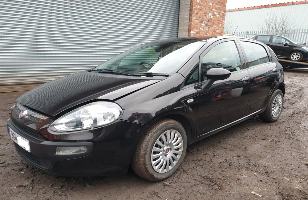 Fiat Punto EVO Breaking Parts Spares 2009-2012 1.4 Black Dynamic