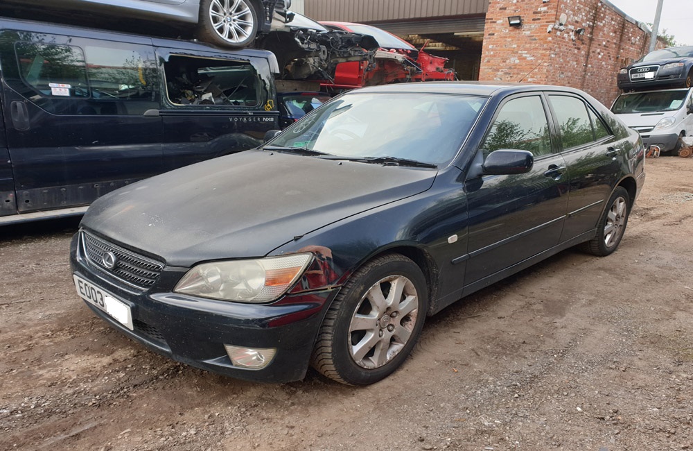 Lexus IS 200 S Breaking Parts Spares 1999-2005 Black