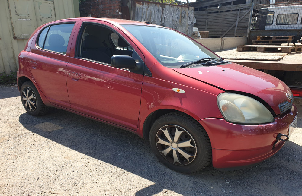 Toyota Yaris breaking parts spares MK1 GS VVTI 5 Door 1999-2003