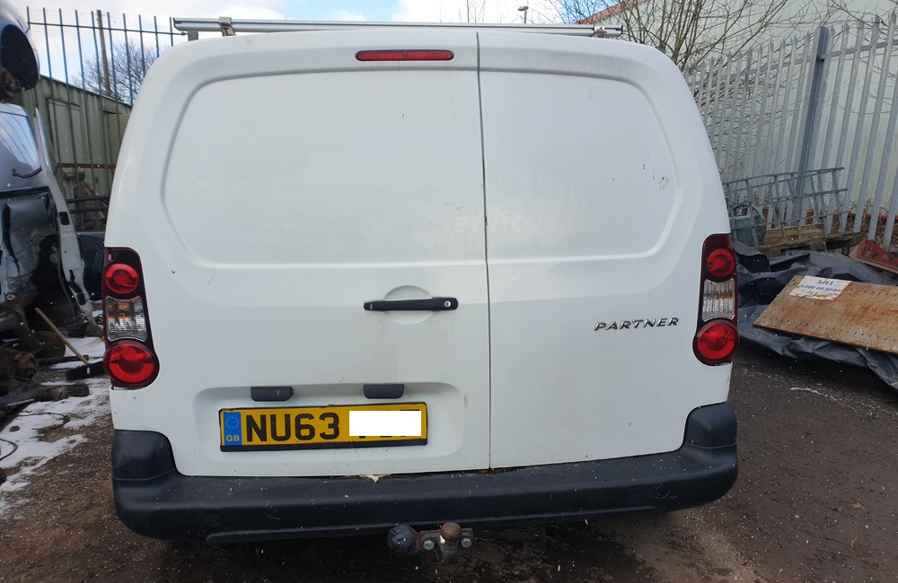 Peugeot Partner Van breaking spares parts 2012-2015 1.6 HDI White