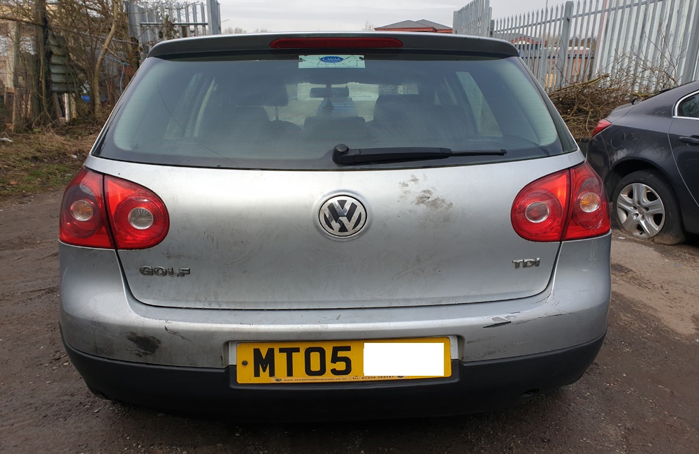 VW Golf MK5 SE breaking spares parts 1.9 TDI Silver 5 door