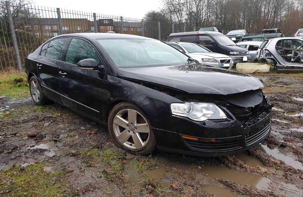 VW Passat B6 Breaking Parts Spares 2.0 TDI Sport 2005-2010 Black