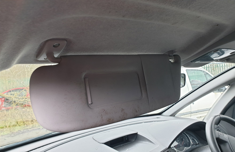 Vauxhall Meriva Design 16V Sun visor driver side