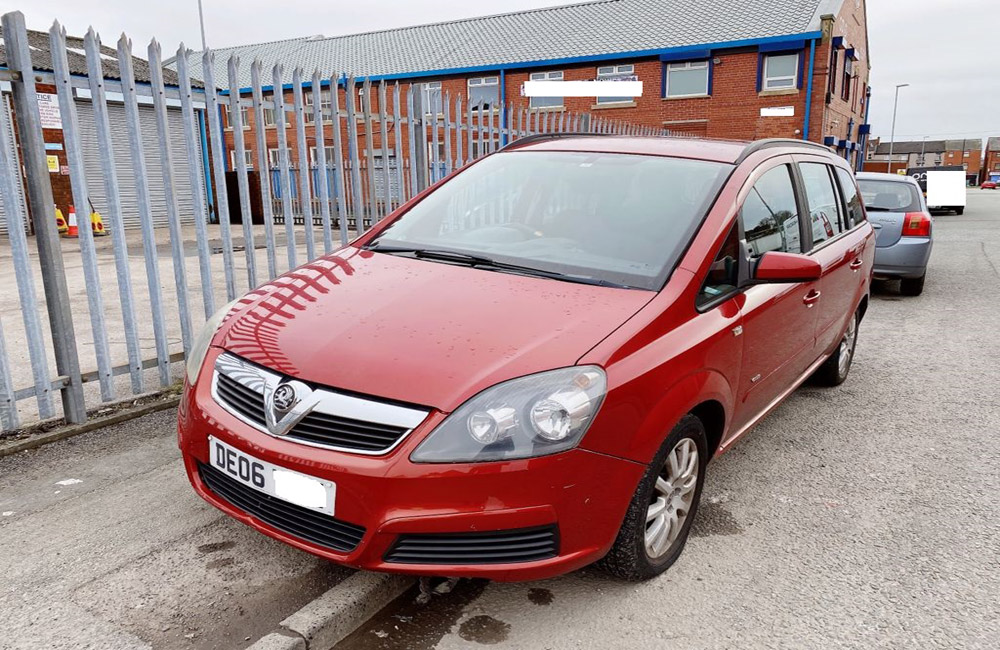 Vauxhall Zafira Club 16V Wing driver side front