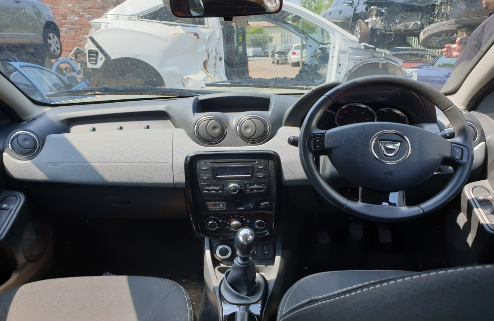 Dacia Duster 4X4 Breaking Spares Parts 2014-2018 Laureate DCI