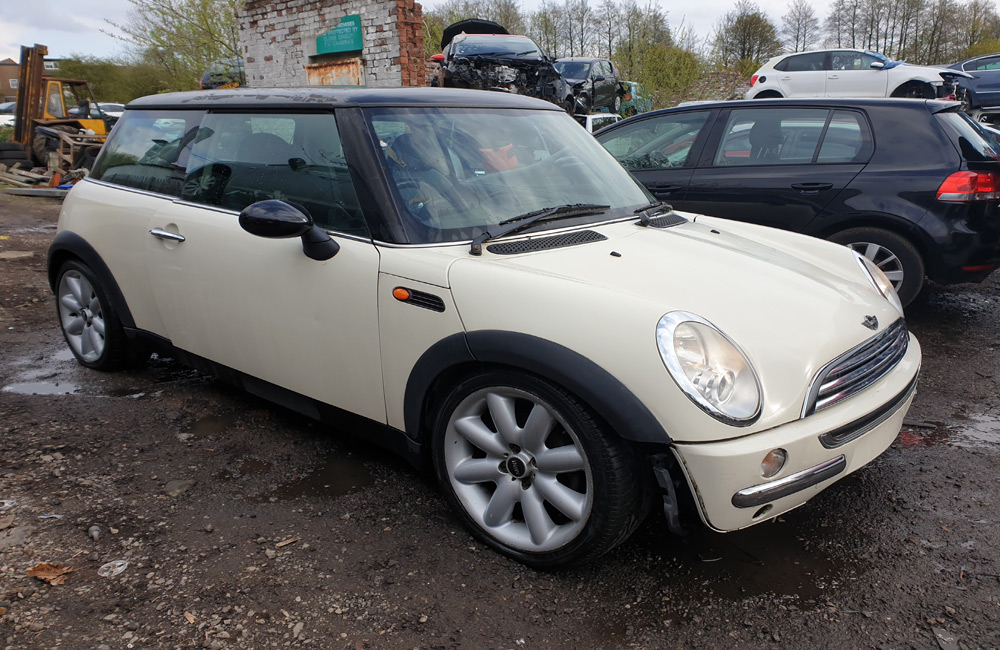 Mini Cooper Breaking Spares Parts R50 2001-2006 Pepper White Engine Gearbox