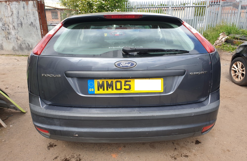 Ford Focus Sport breaking spares parts MK2 1.6 Magnum Grey