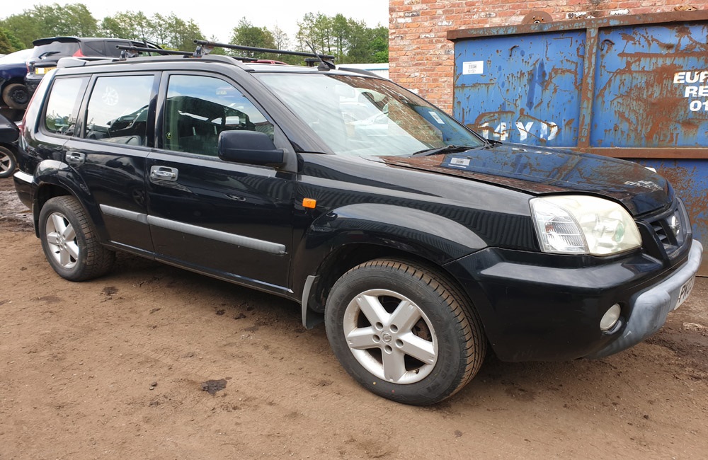 Nissan X-Trail Breaking Spares Parts T30 Sport TD Black KH3 YD22ETI