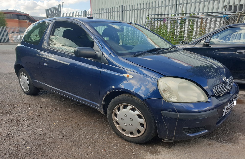 Toyota Yaris T3 Breaking Spares Parts 1999-2006 8P4 Blue Engine Gearbox