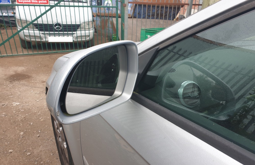 Audi A3 TDI E Door mirror passenger side front electric
