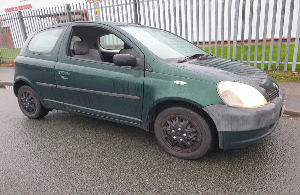 Toyota Yaris GS breaking spares parts 1999-2006 Green 6R4